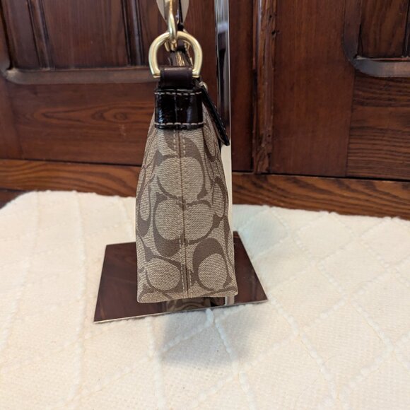 Coach Signature Heritage Stripe Handbag - Picture 4 of 11